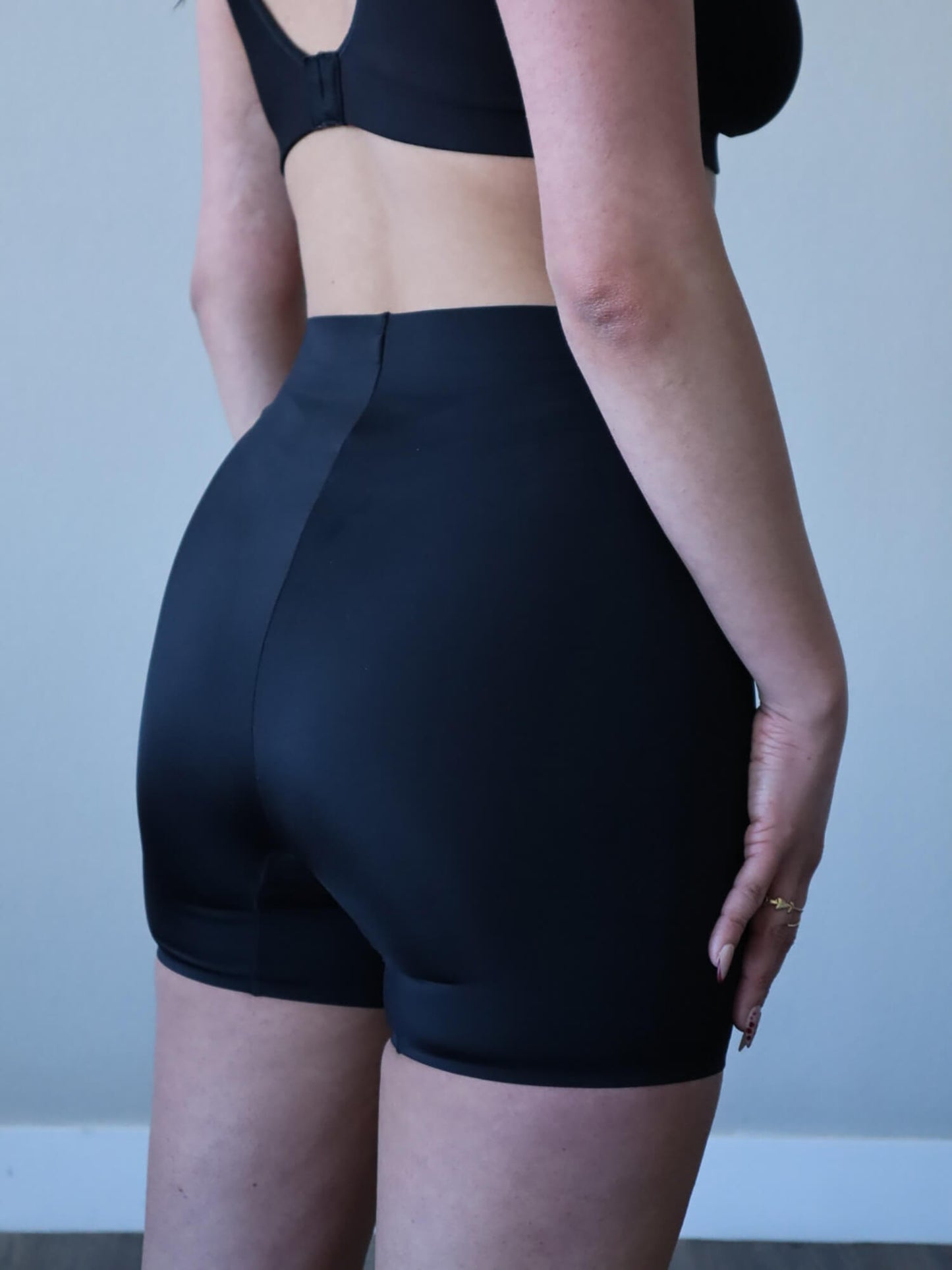 MANIFIQUE 2 Pack Seamless Shaping Boyshorts Panties for Women Shapewear Slip Shorts Under Dress